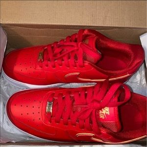 WMNS AIR FORCE 1 LOW 'RED GOLD SWOOSH'